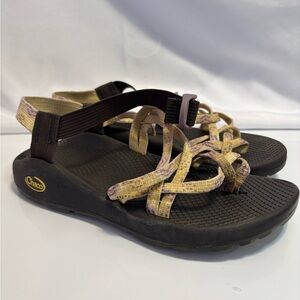 Chaco ZCloud Sport Trails Outdoor Brown Yellow Sandals Women’s Size 8